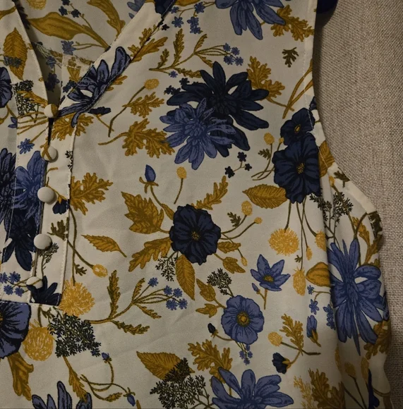 Maurices Floral Sleeveless Top - Blue and Yellow - Picture 2 of 4